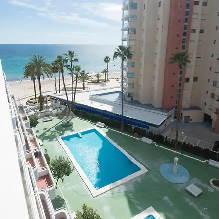 36 Avenida Juan Carlos I *