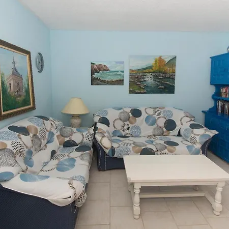 36 Avenida Juan Carlos I 아파트